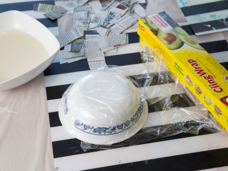 covering bowl with plastic wrap