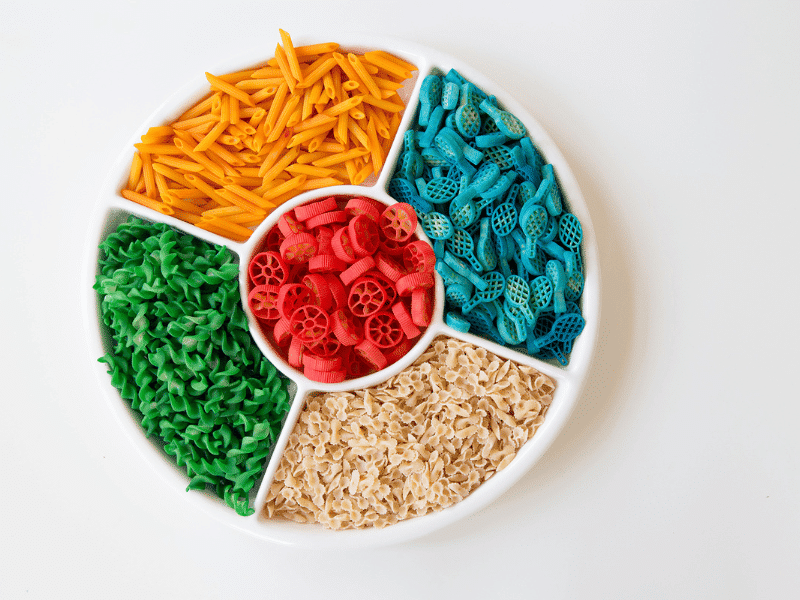 how to dye pasta featured image