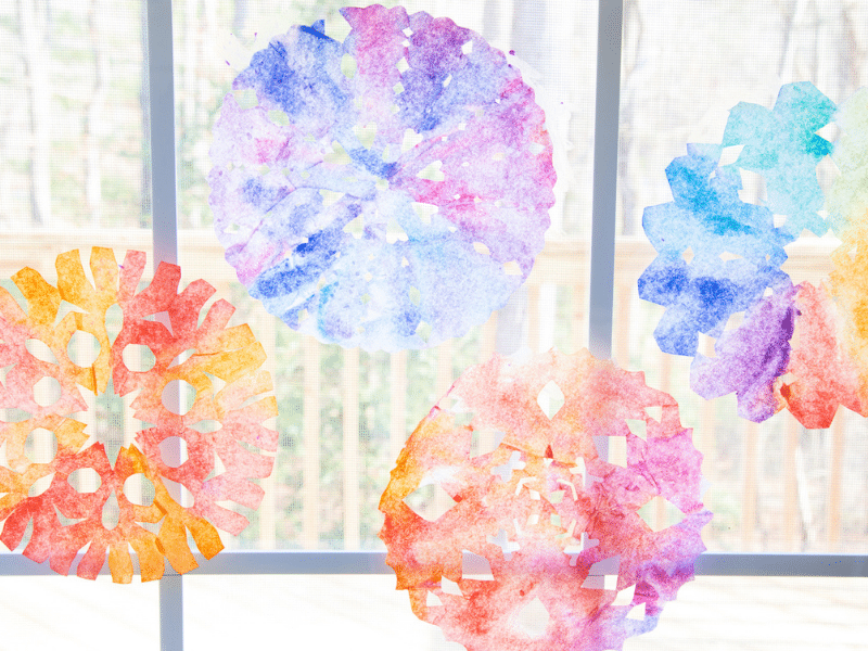 coffee filter snowflake featured image