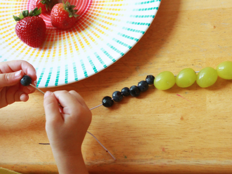 making fruit necklace