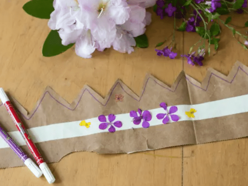 paper bag crowns featured