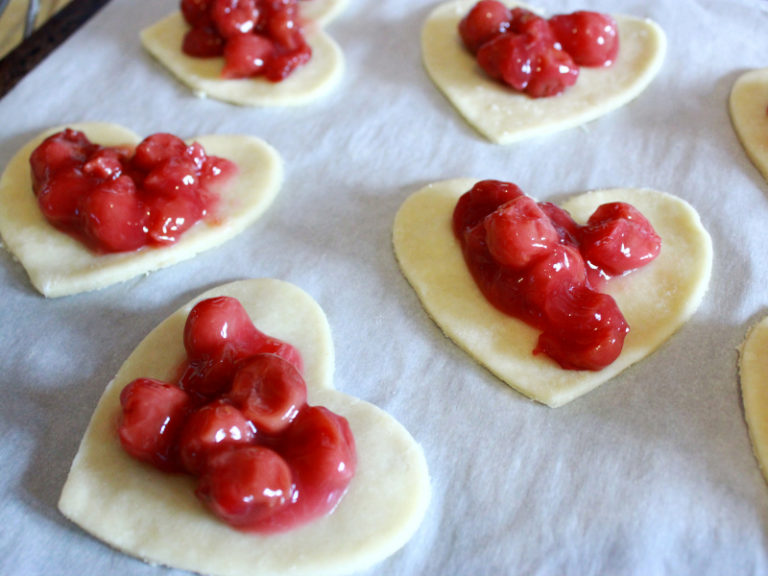 filling cherry hand pies
