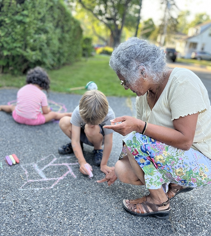 family drawing rangoli chalk designs