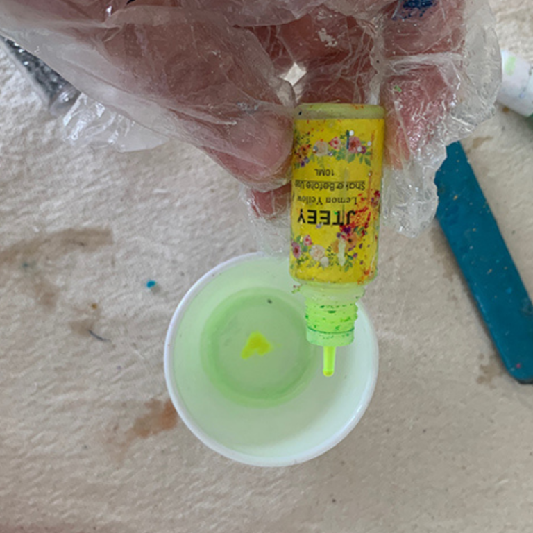 adding color to resin