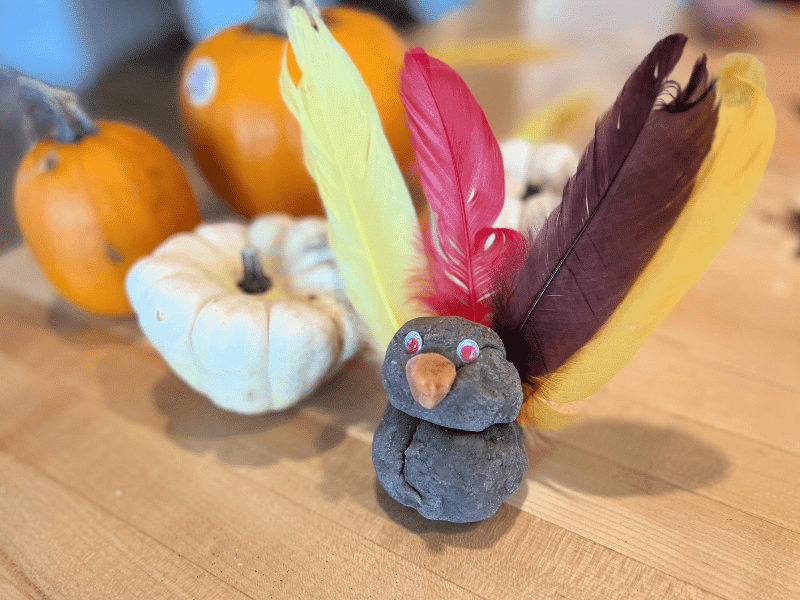 playdough turkey featured