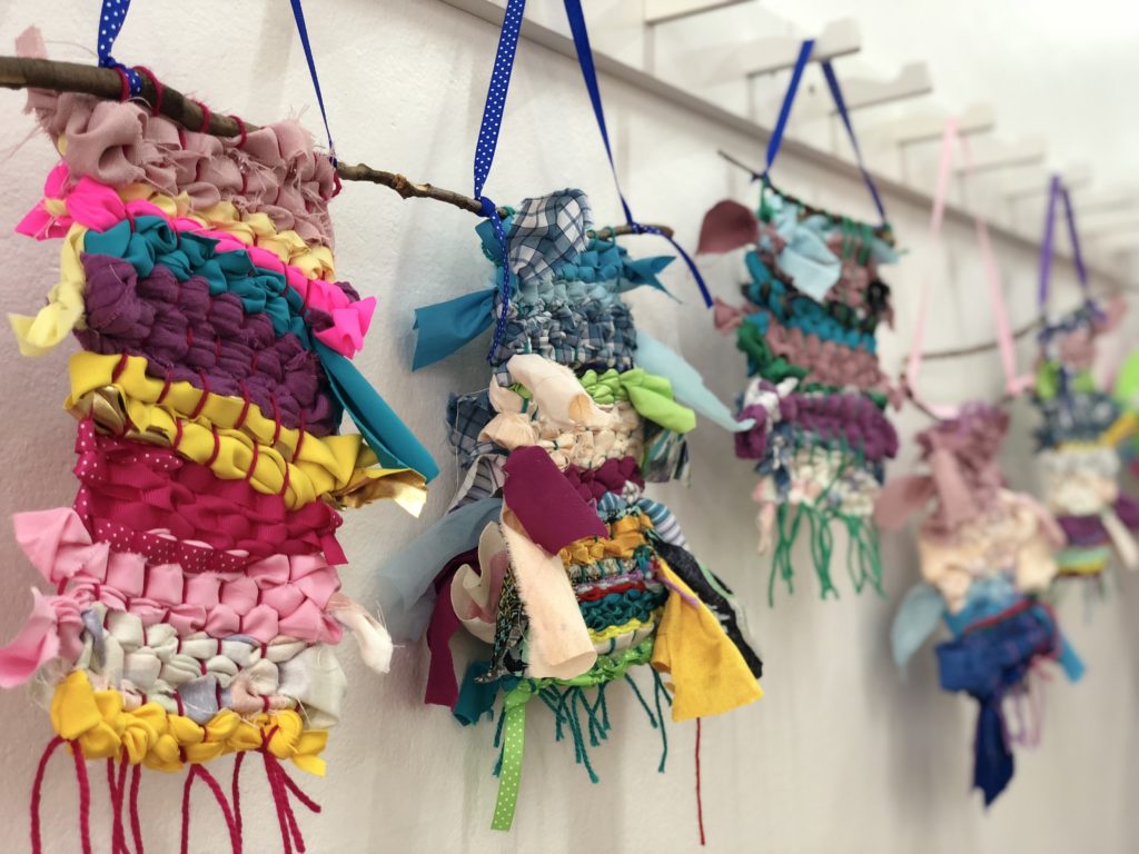 cardboard weaving loom