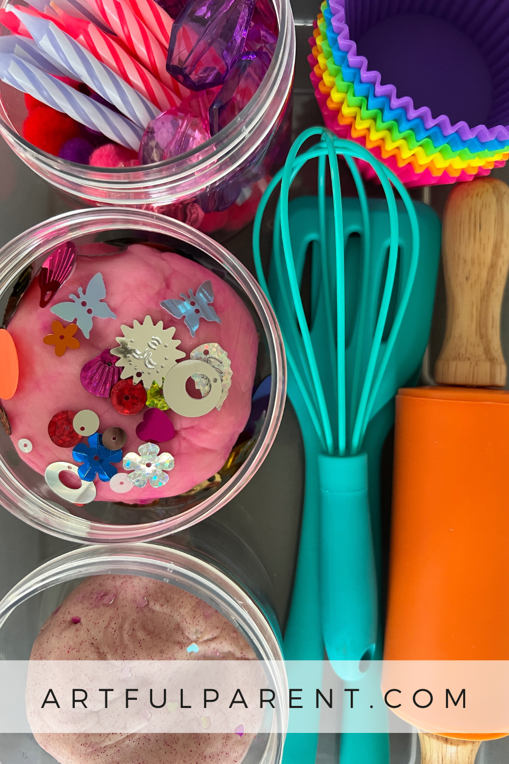 How to Set Up a Dramatic Play Bakery with Playdough