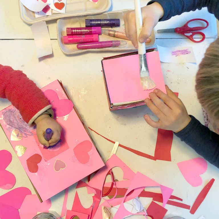 making valentine boxes