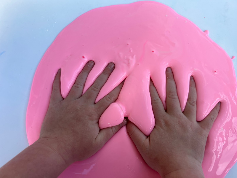 hands in oobleck